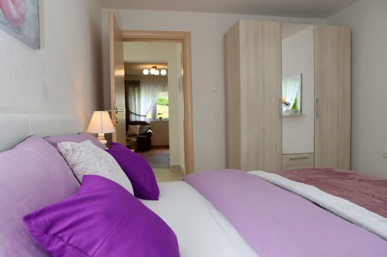 Apartman Sofia Otocac Exterior photo